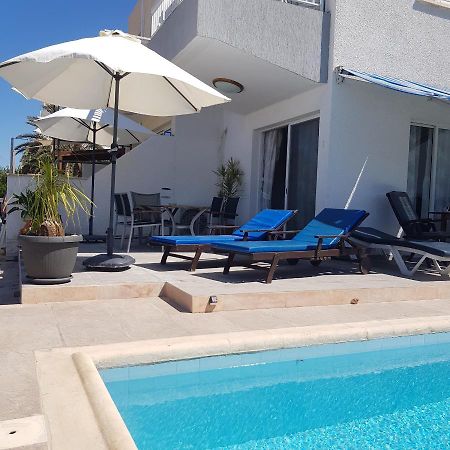 Peaceful Townhouse With Private Pool Near The Sea Apartamento Pafos Exterior foto