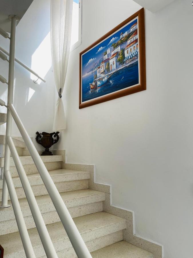 Peaceful Townhouse With Private Pool Near The Sea Apartamento Pafos Exterior foto