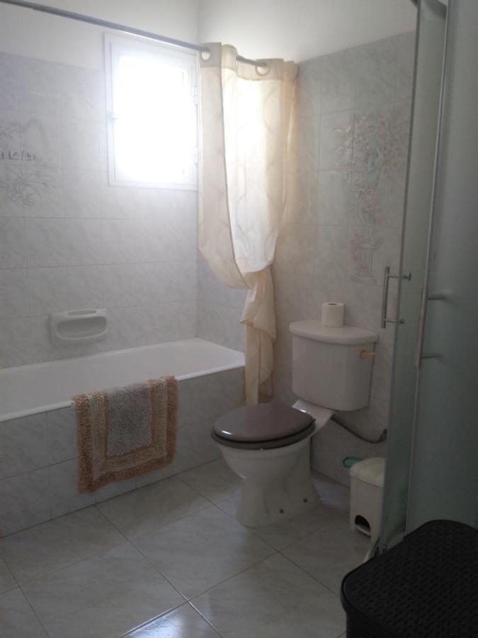 Peaceful Townhouse With Private Pool Near The Sea Apartamento Pafos Exterior foto